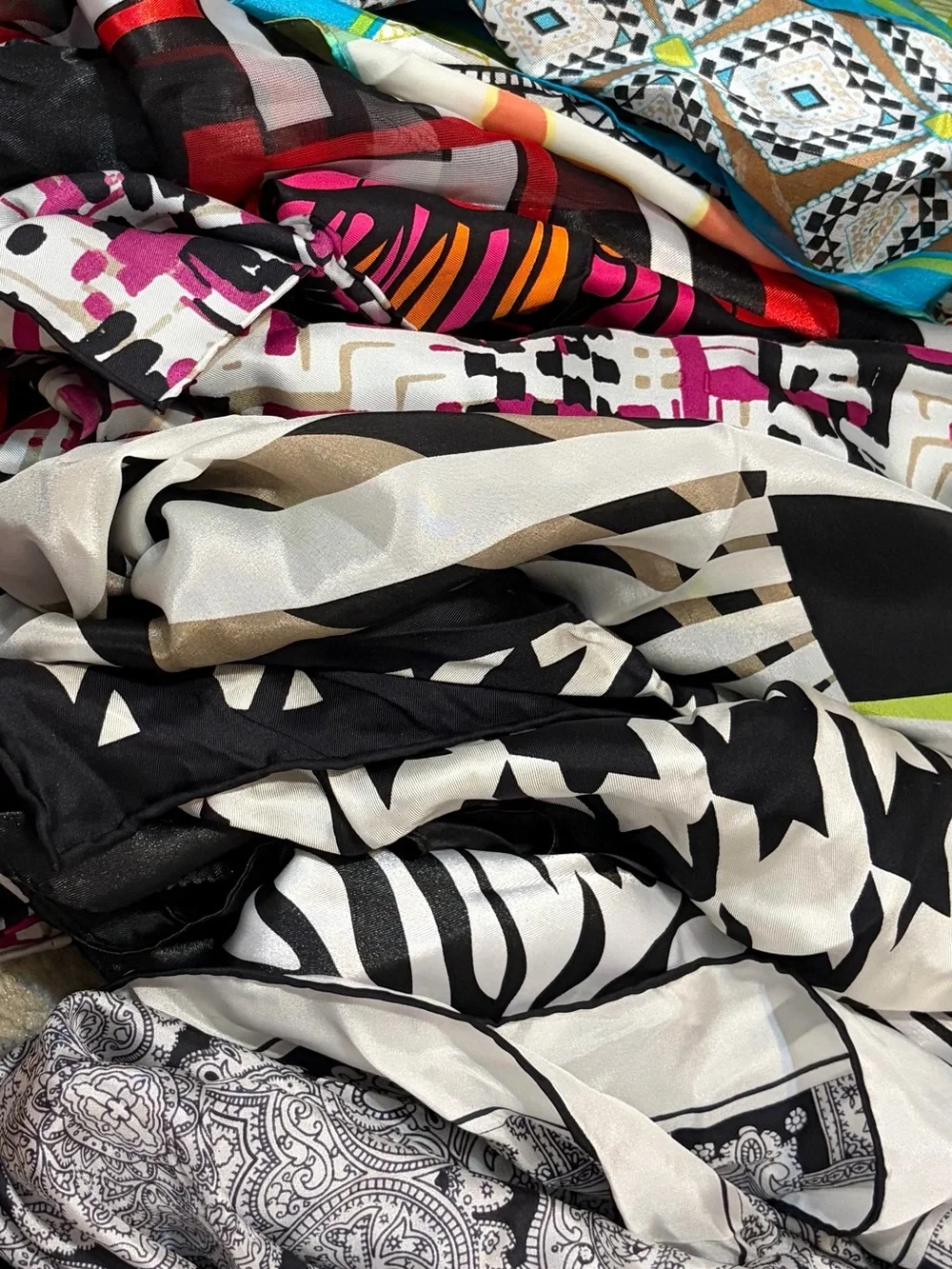 N/A scarf bundle